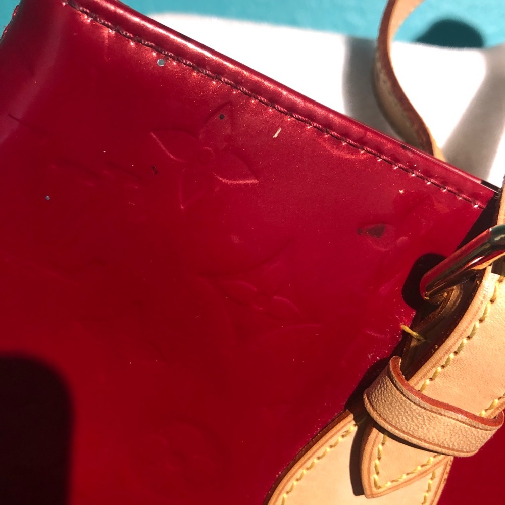 Authentic Louis Vuitton Red Brea - Picture 4 of 13